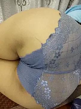 Haralushiaaa from StripChat is Freechat