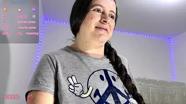 harper1brown from StripChat is Freechat