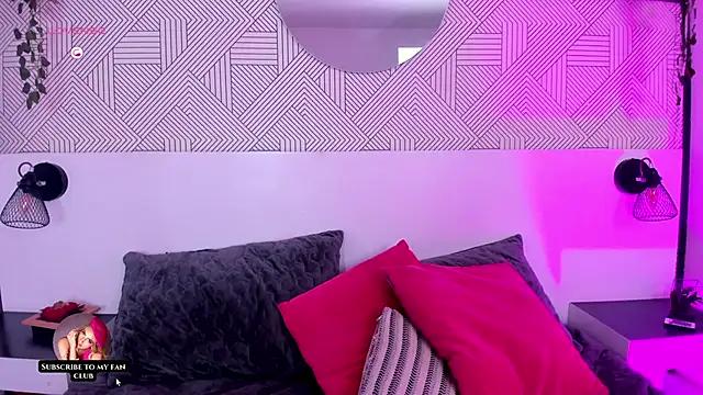 Girls and cam to cam: Watch as these sophisticated entertainers uncover their stunning costumes and curvaceous curves online!