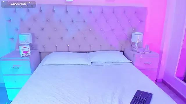 Girls and cam to cam: Watch as these sophisticated entertainers uncover their stunning costumes and curvaceous curves online!
