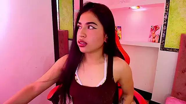 helena_weller from StripChat is Freechat