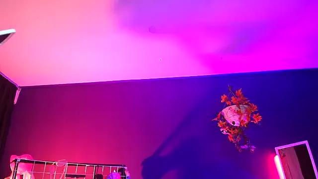 Girls and cam to cam: Watch as these sophisticated entertainers uncover their stunning costumes and curvaceous curves online!