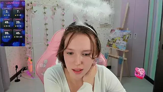 Girls and cam to cam: Watch as these sophisticated entertainers uncover their stunning costumes and curvaceous curves online!