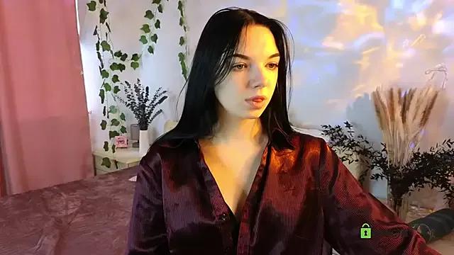 Hey_Caroline from StripChat is Freechat