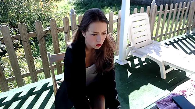 Photos of Hilary_283 from StripChat is Freechat