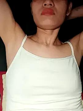 Hinna_x from StripChat is Freechat