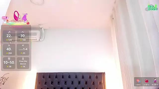 honeyskinny_ from StripChat is Freechat