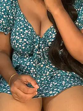 Honny_Boobs from StripChat is Freechat