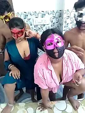 Photos of Horney_couple_4 from StripChat is Freechat