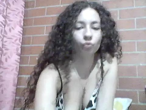 Horny_firecouple from StripChat is Freechat