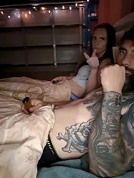 hornycouple6110 from StripChat is Freechat