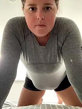 hornykitty1210 from StripChat is Freechat