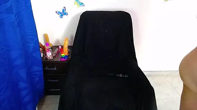 hot_girl01_hanna from StripChat is Freechat