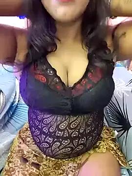 Hot_Rossyy from StripChat is Freechat