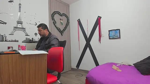 Girls and cam to cam: Watch as these sophisticated entertainers uncover their stunning costumes and curvaceous curves online!