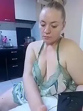 Hotmommyboobs from StripChat is Freechat
