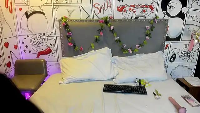 Girls and cam to cam: Watch as these sophisticated entertainers uncover their stunning costumes and curvaceous curves online!