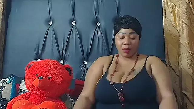HUMONGUOUSTITSS from StripChat is Freechat