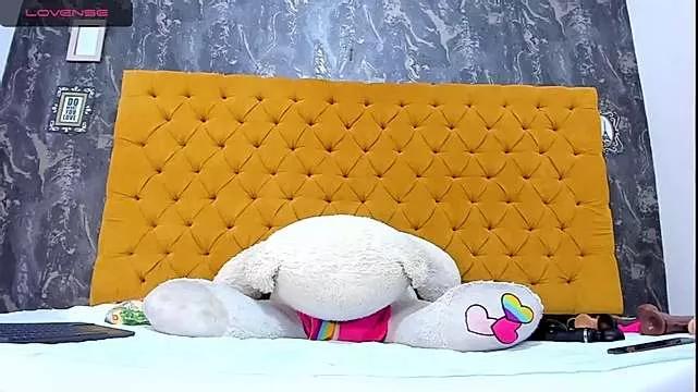 Girls and cam to cam: Watch as these sophisticated entertainers uncover their stunning costumes and curvaceous curves online!