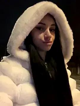 ilariea_girl from StripChat is Freechat