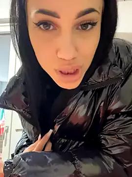 Girls and cam to cam: Watch as these sophisticated entertainers uncover their stunning costumes and curvaceous curves online!