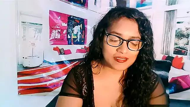 Girls and cam to cam: Watch as these sophisticated entertainers uncover their stunning costumes and curvaceous curves online!