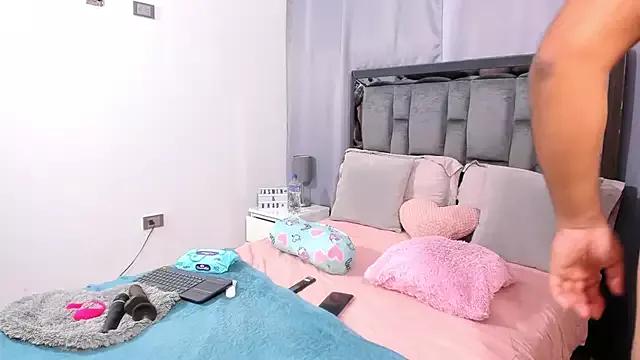 Girls and cam to cam: Watch as these sophisticated entertainers uncover their stunning costumes and curvaceous curves online!