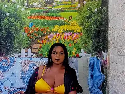 Girls and cam to cam: Watch as these sophisticated entertainers uncover their stunning costumes and curvaceous curves online!