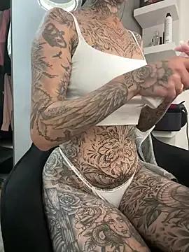Girls and cam to cam: Watch as these sophisticated entertainers uncover their stunning costumes and curvaceous curves online!