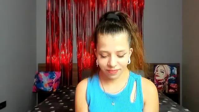InnaSe from StripChat is Freechat