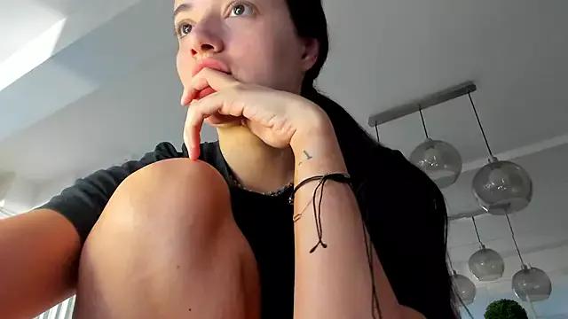 IreneVON from StripChat is Freechat
