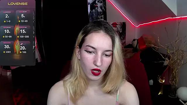 Girls and cam to cam: Watch as these sophisticated entertainers uncover their stunning costumes and curvaceous curves online!