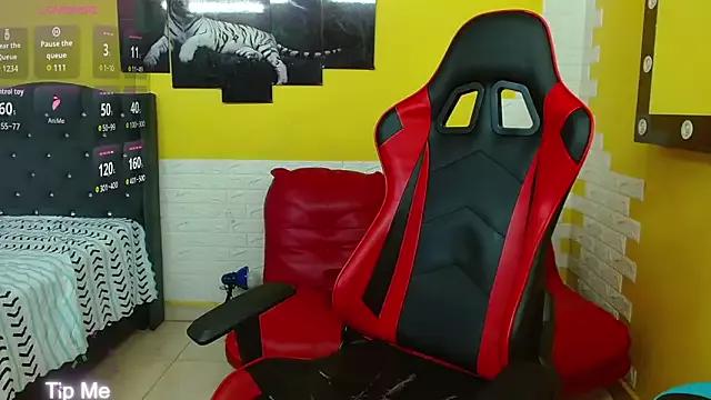 Girls and cam to cam: Watch as these sophisticated entertainers uncover their stunning costumes and curvaceous curves online!