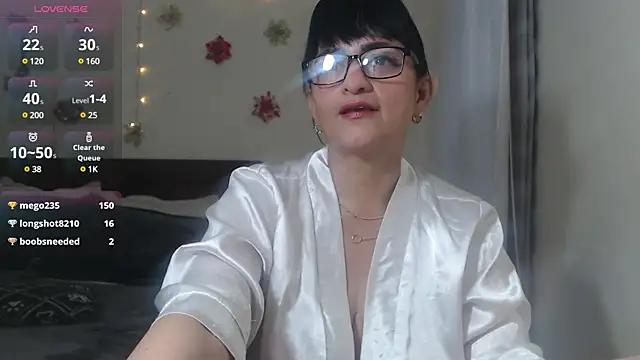 Girls and cam to cam: Watch as these sophisticated entertainers uncover their stunning costumes and curvaceous curves online!
