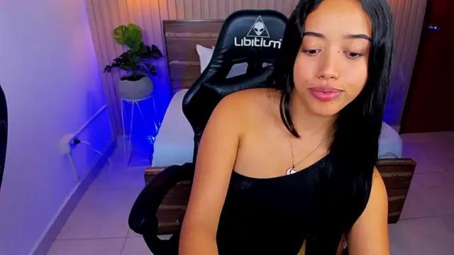 Girls and cam to cam: Watch as these sophisticated entertainers uncover their stunning costumes and curvaceous curves online!