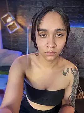 Isabella-Teen from StripChat is Freechat