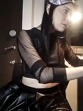 Girls and cam to cam: Watch as these sophisticated entertainers uncover their stunning costumes and curvaceous curves online!