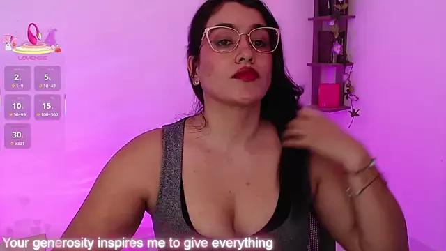 Girls and cam to cam: Watch as these sophisticated entertainers uncover their stunning costumes and curvaceous curves online!