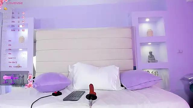 Girls and cam to cam: Watch as these sophisticated entertainers uncover their stunning costumes and curvaceous curves online!
