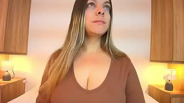 Girls and cam to cam: Watch as these sophisticated entertainers uncover their stunning costumes and curvaceous curves online!