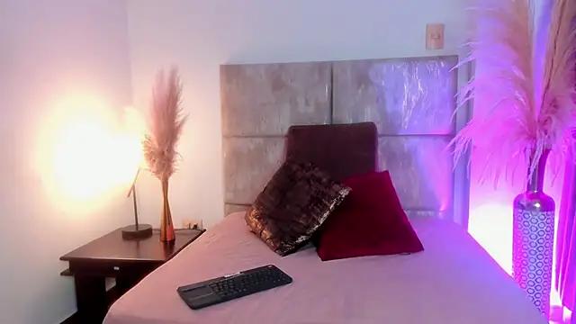 Girls and cam to cam: Watch as these sophisticated entertainers uncover their stunning costumes and curvaceous curves online!