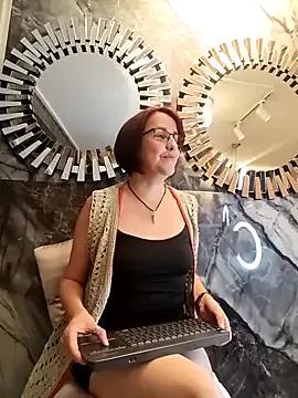 Girls and cam to cam: Watch as these sophisticated entertainers uncover their stunning costumes and curvaceous curves online!
