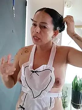 Girls and cam to cam: Watch as these sophisticated entertainers uncover their stunning costumes and curvaceous curves online!