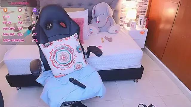 Italyy__boobs from StripChat is Freechat