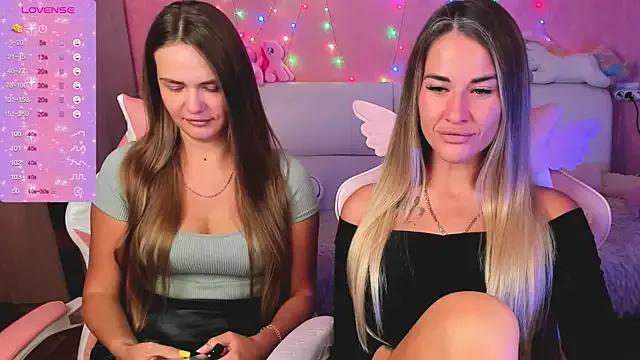 ivannatompsonnn from StripChat is Freechat