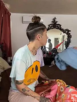 Girls and cam to cam: Watch as these sophisticated entertainers uncover their stunning costumes and curvaceous curves online!