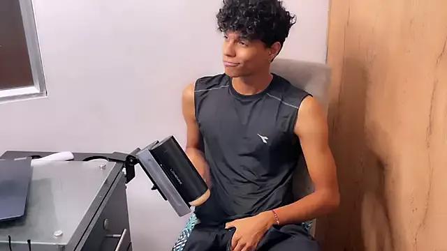 james_dreams_ from StripChat is Freechat