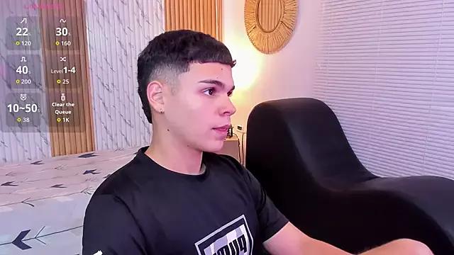 james_jonnes from StripChat is Freechat