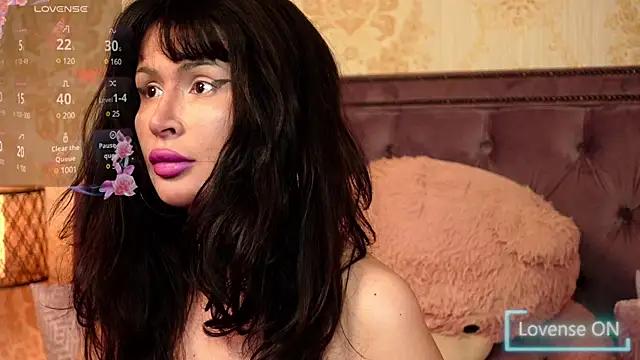 Girls and cam to cam: Watch as these sophisticated entertainers uncover their stunning costumes and curvaceous curves online!