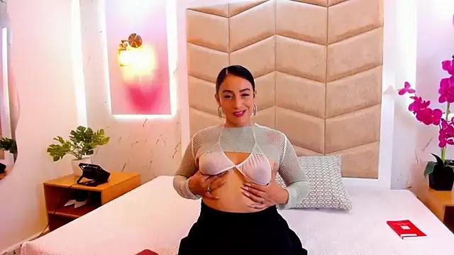 Girls and cam to cam: Watch as these sophisticated entertainers uncover their stunning costumes and curvaceous curves online!